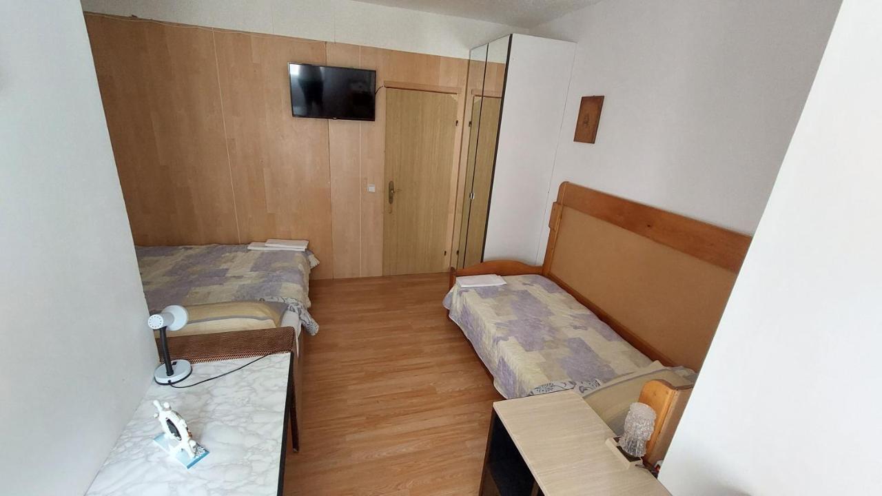 Apartments Luna Stan Trigraci Екстериор снимка